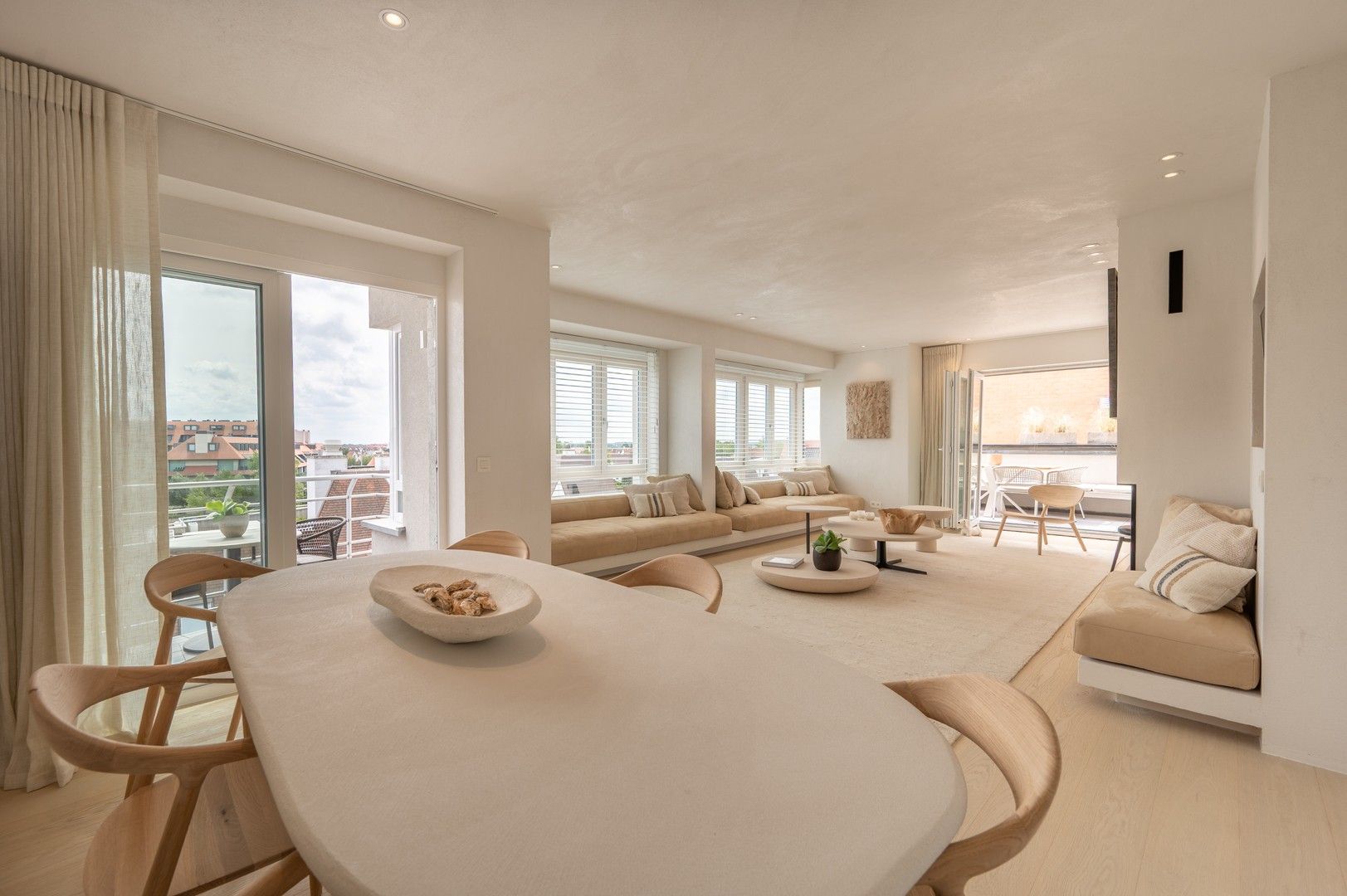 Gerenoveerd hoekappartement met ruime zonneterrassen vlakbij de zee, het Zegemeer en het casino. foto 16