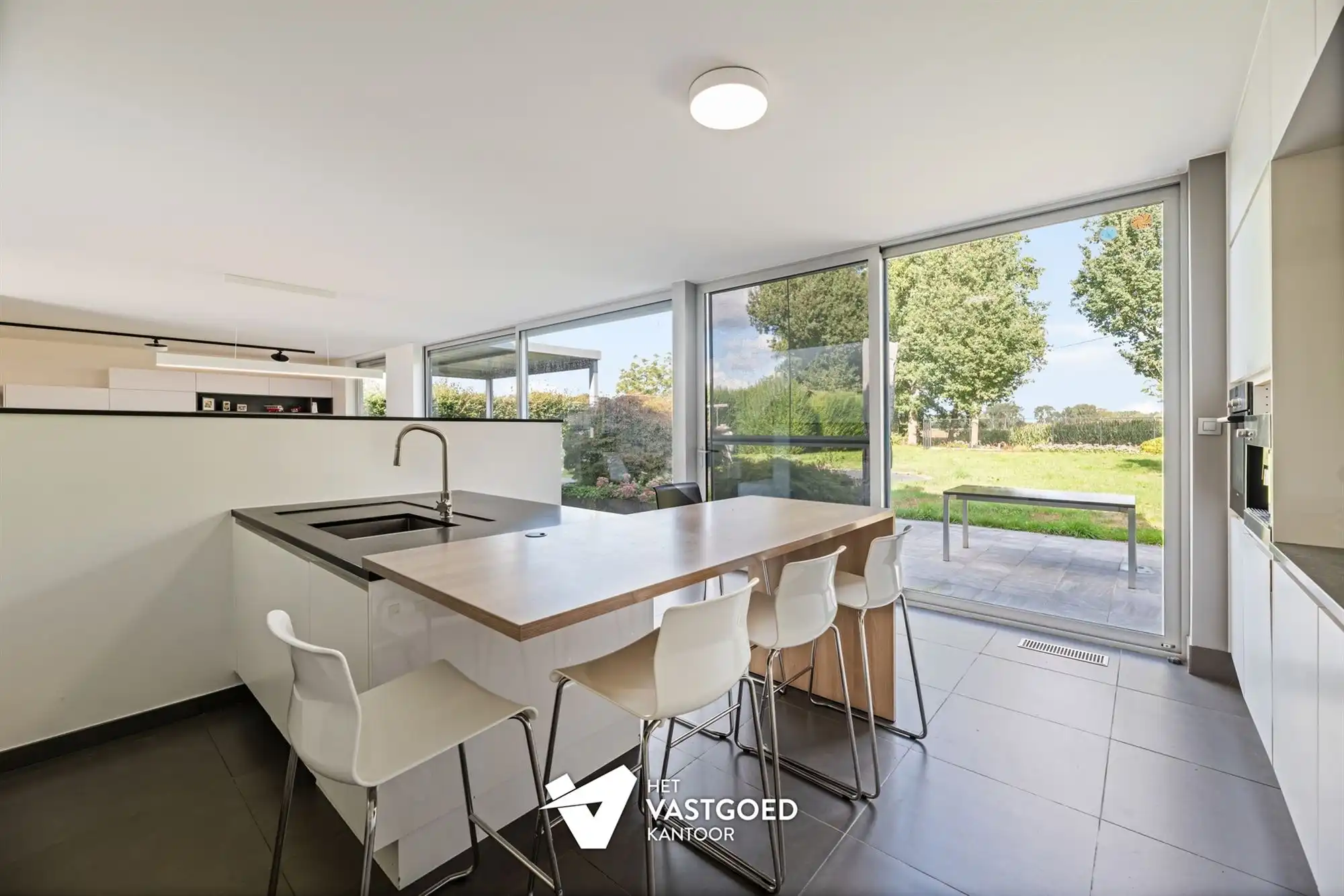 RUIME, RECENTE WONING OP TOP-LIGGING! foto 7