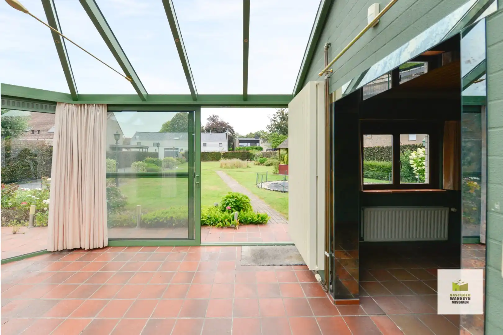 Uitbreidbare gelijkvloerse woning met grote garage op 1303m2 foto 10