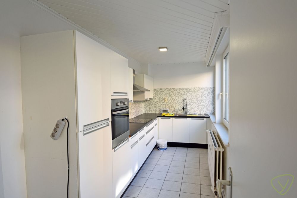 Ruim appartement gelegen nabij de Markt van Eeklo foto 6