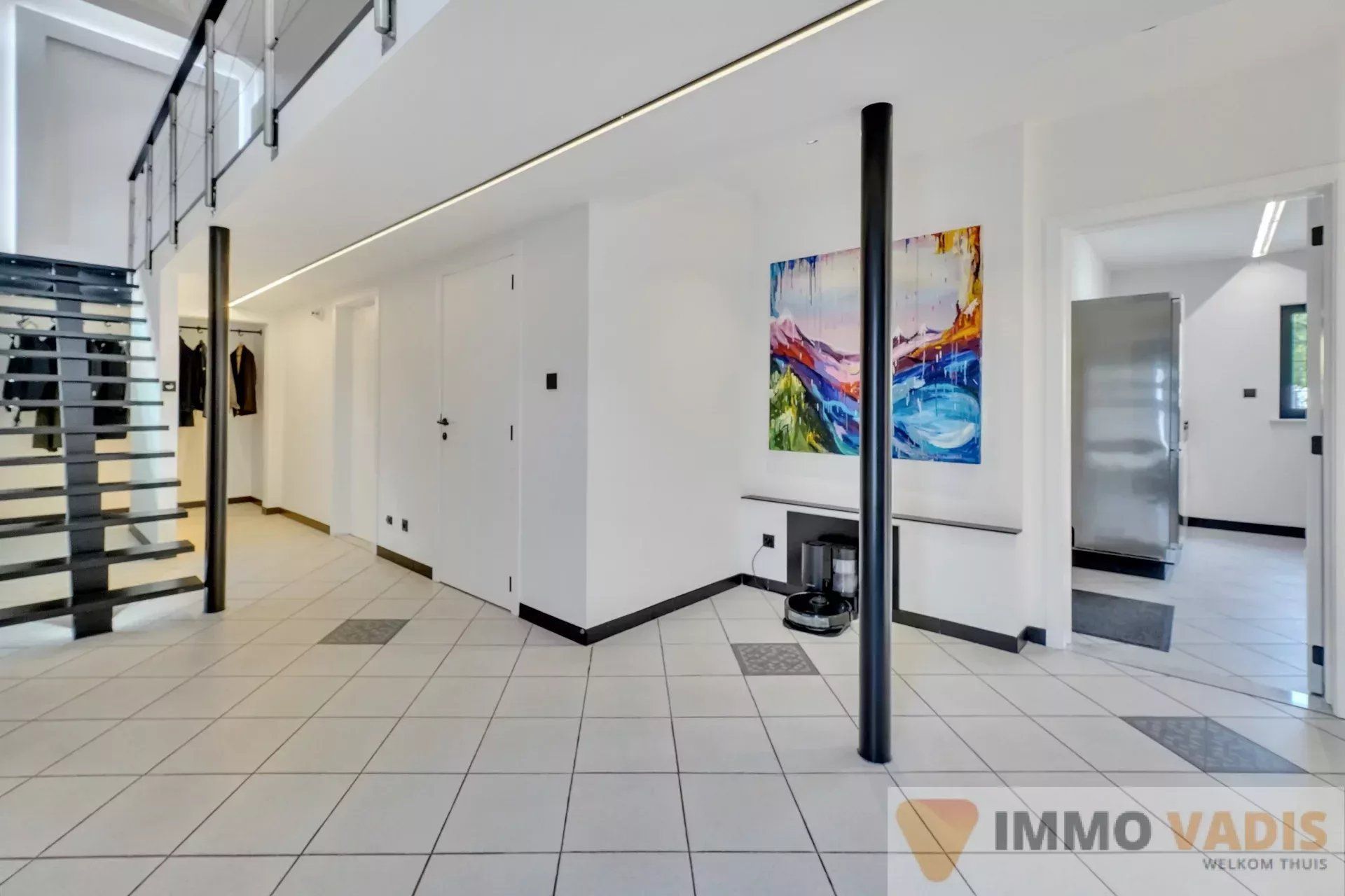 Ruime luxewoning met zwembad foto 4