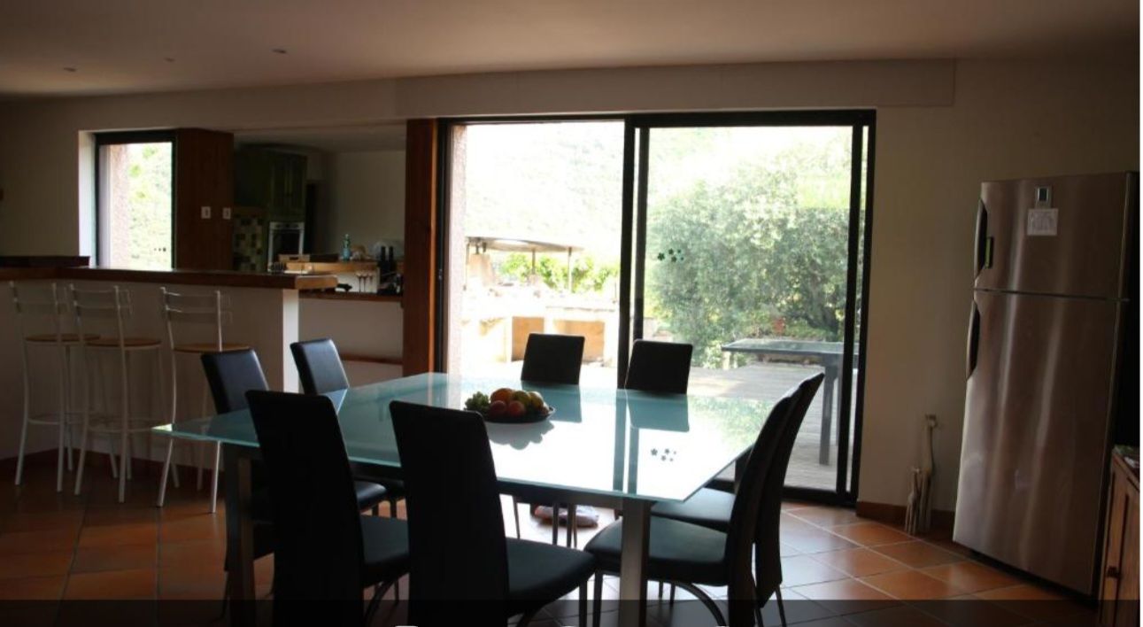 Vakantiewoning met panoramisch uitzicht in Saint Martin de l’Arçon, Frankrijk foto 4