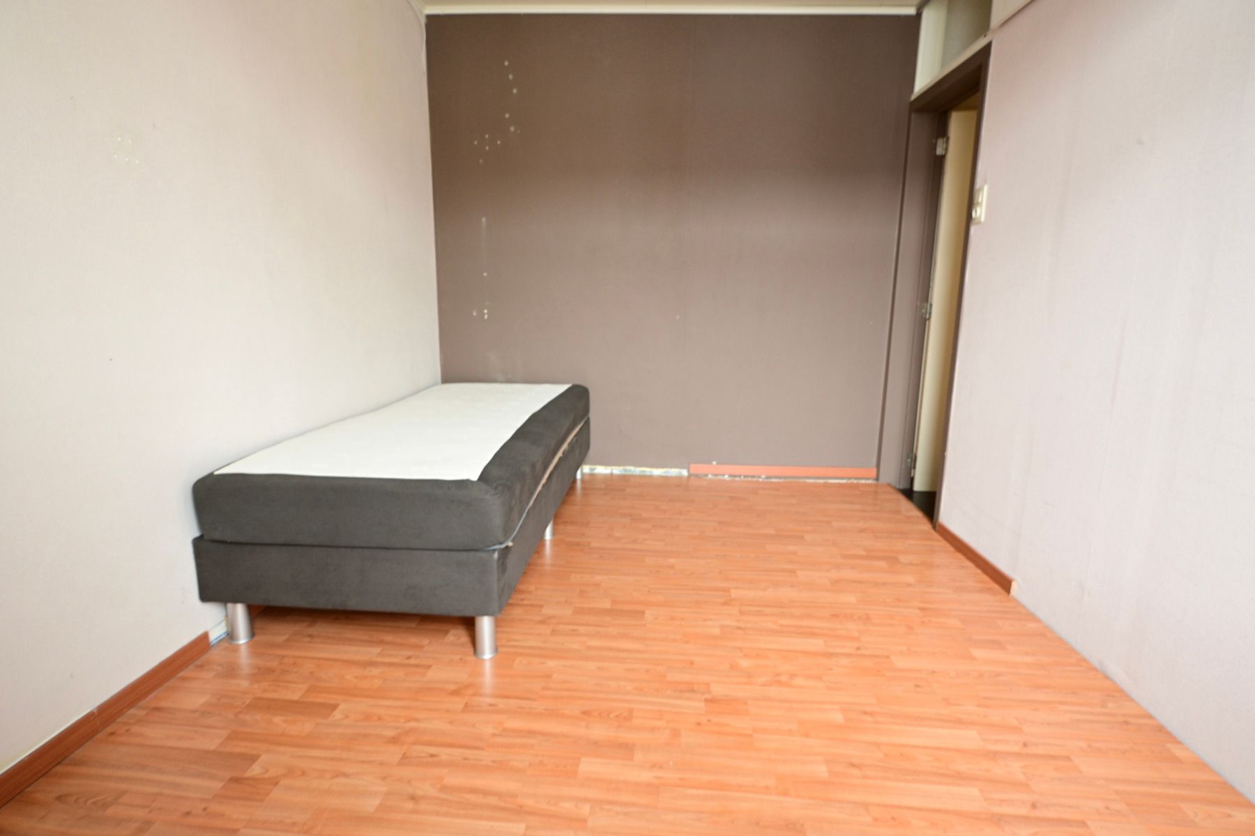 Ruime gezinswoning met twee zonneterrassen in Oostende. foto 8