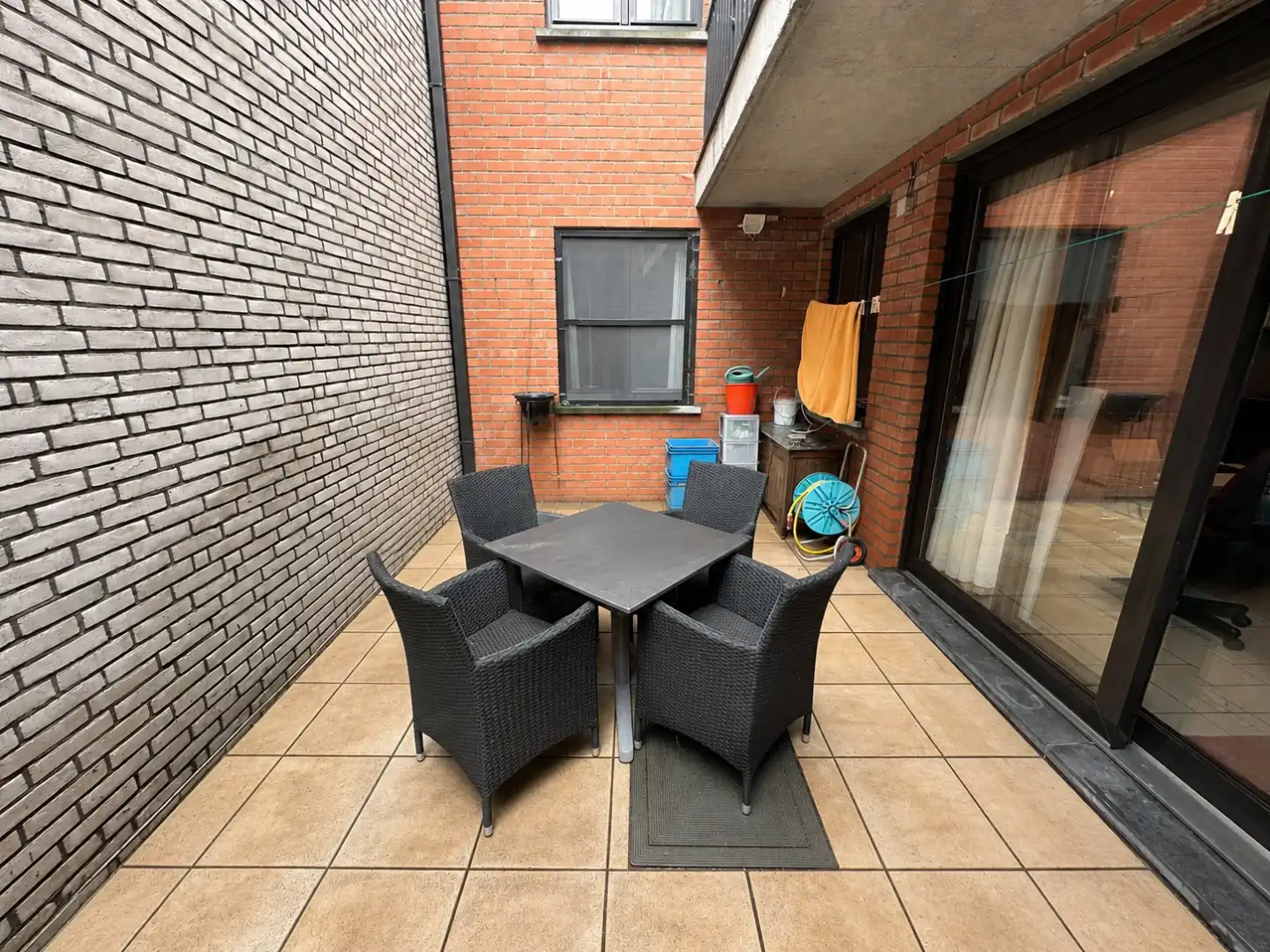 Gelijkvloers appartement met 2 slpk en terras, Torhout foto 2