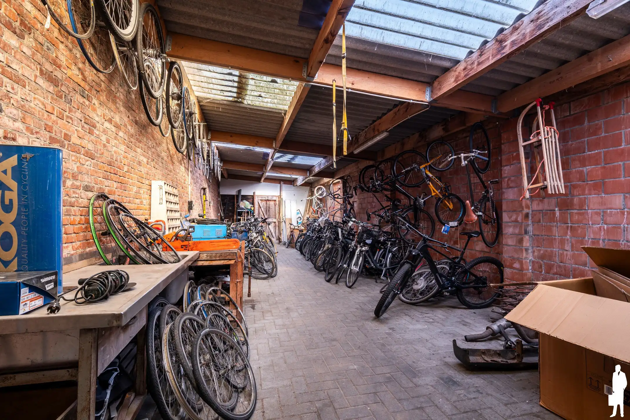 Handelswoning in centrum Weelde op 1.090 m² grond foto 16