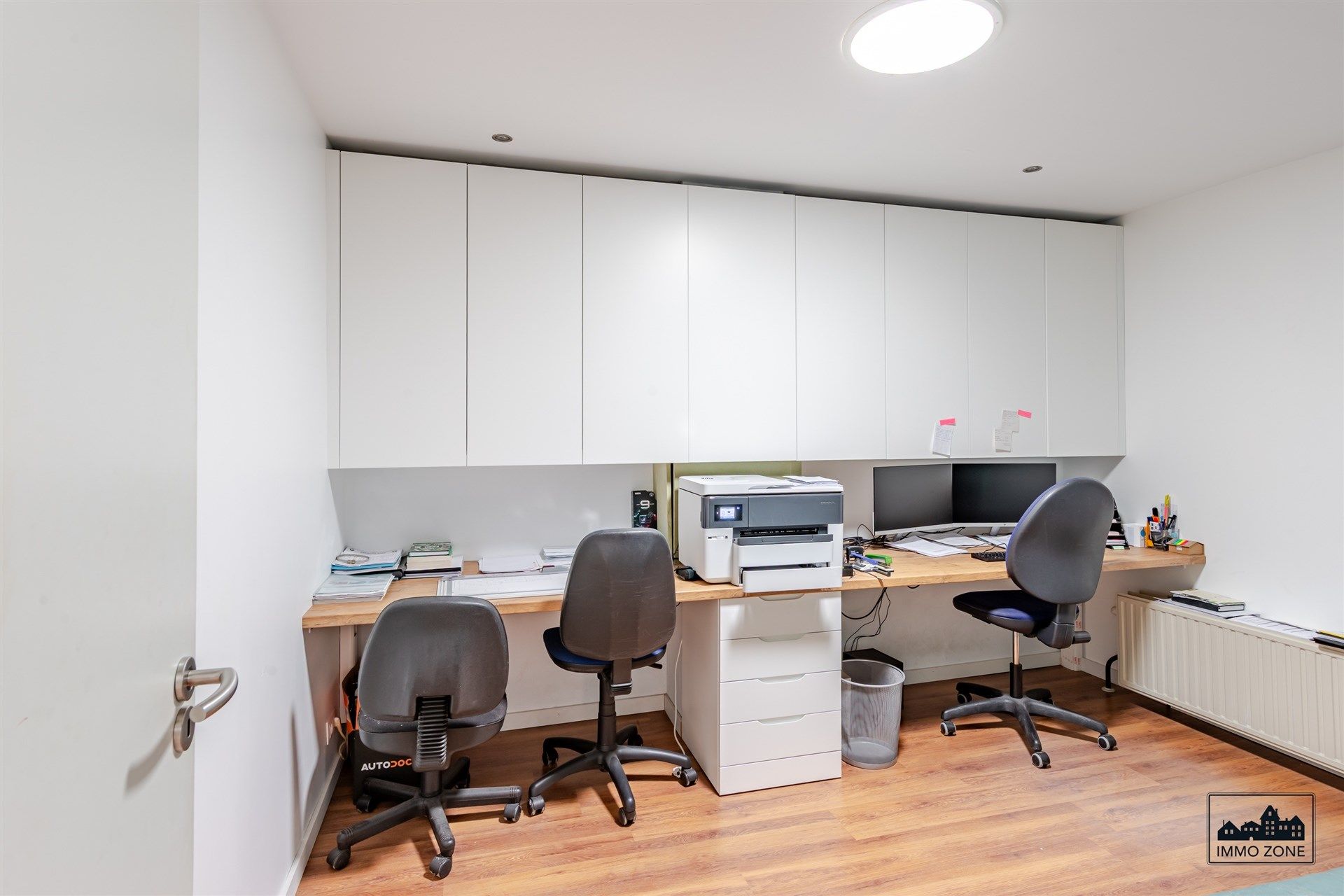 Woning met 4 slaapkamers én magazijn op toplocatie foto 9