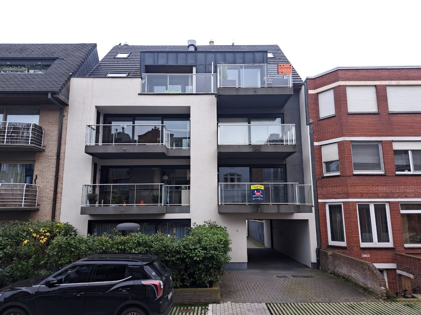 Prachtig duplex appartement TE KOOP in het centrum van De Panne met parkeerplaats foto 3