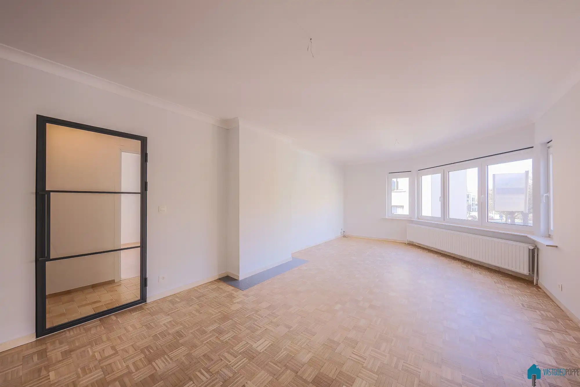 Ruim gerenoveerd appartement met zuid-gericht terras foto 7