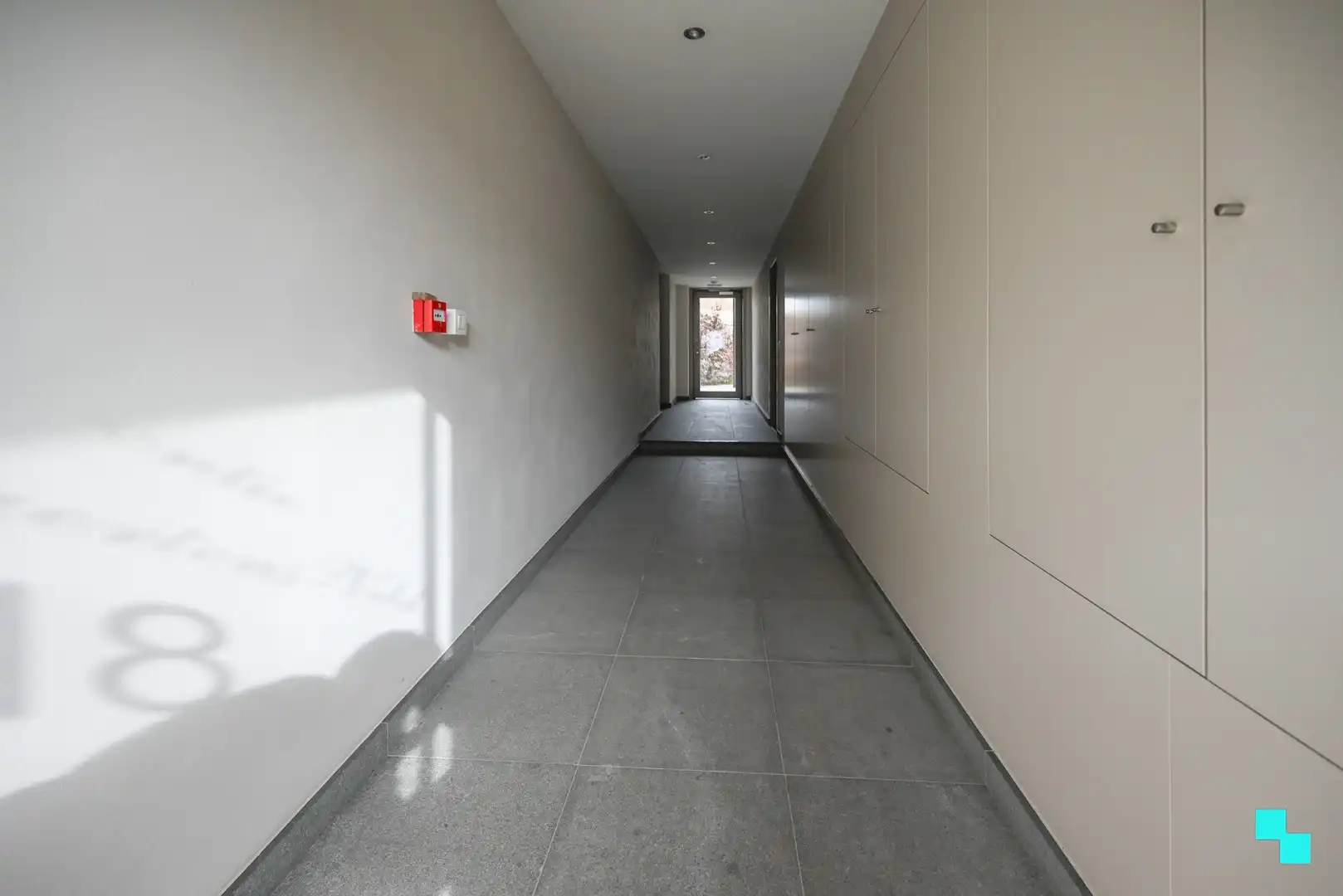 Energiezuinig tweeslaapkamer appartement met tuin te Izegem foto 5