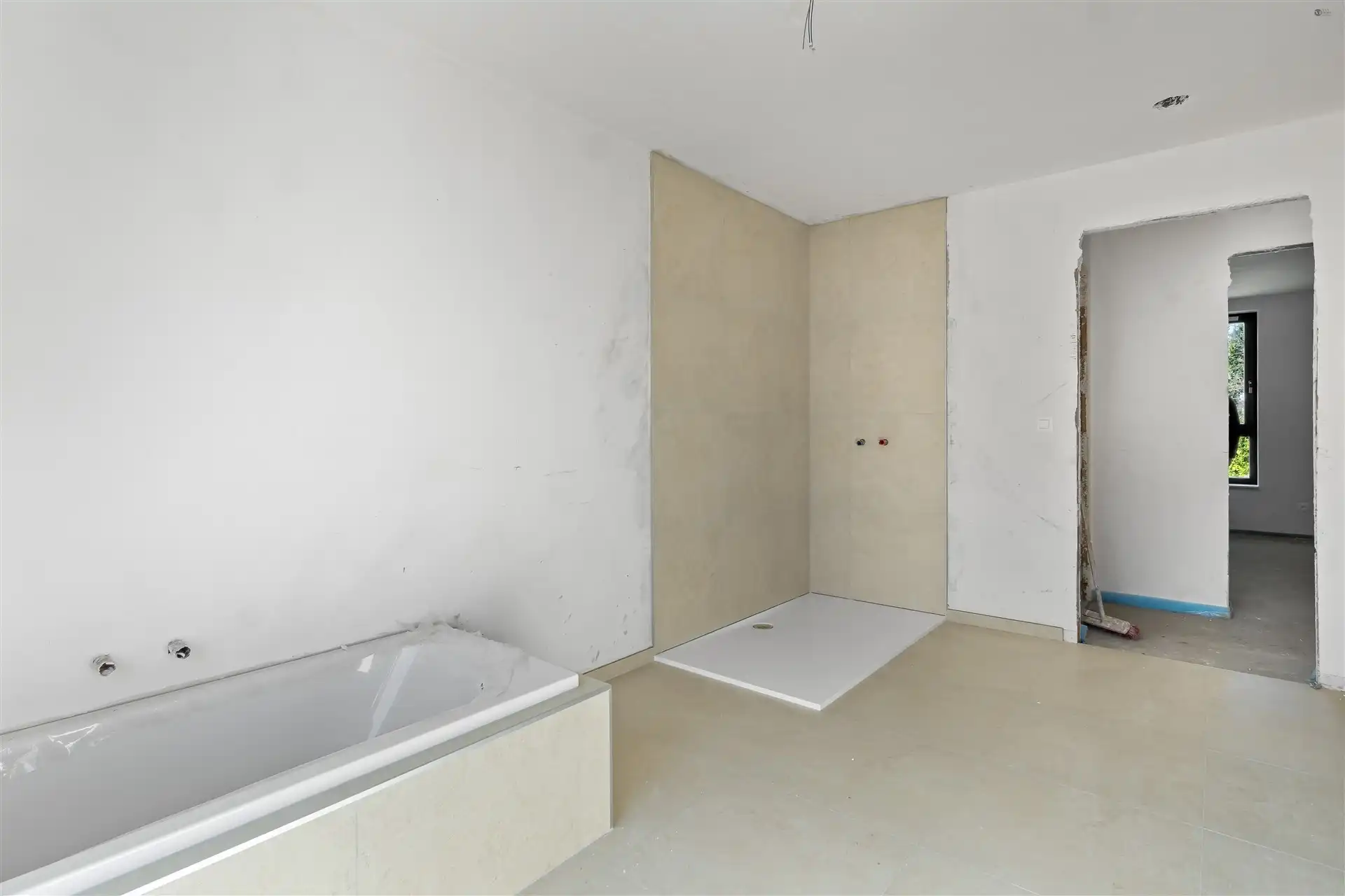 Zeer ruime gesloten bebouwing foto 11