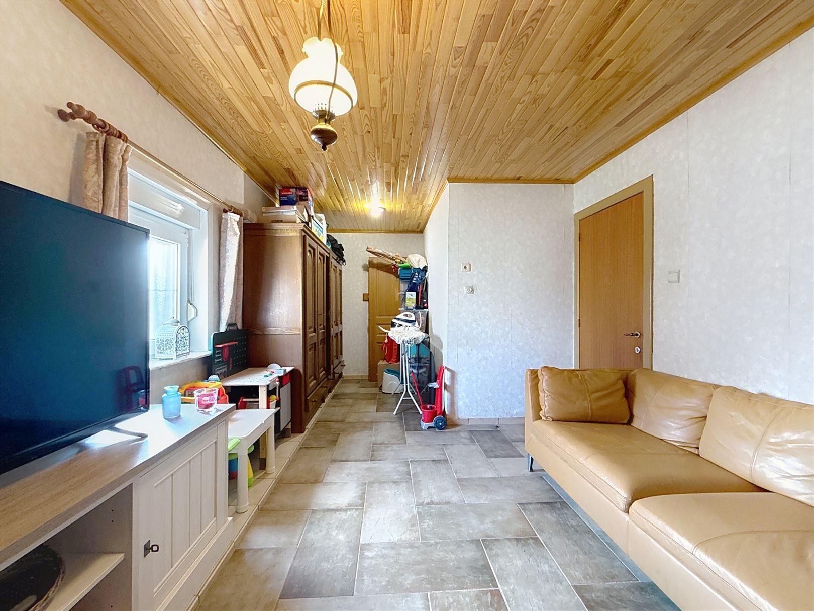 Ruime instapklare HOB, 4 slpks, garages, tuin, 16a 73ca foto 44