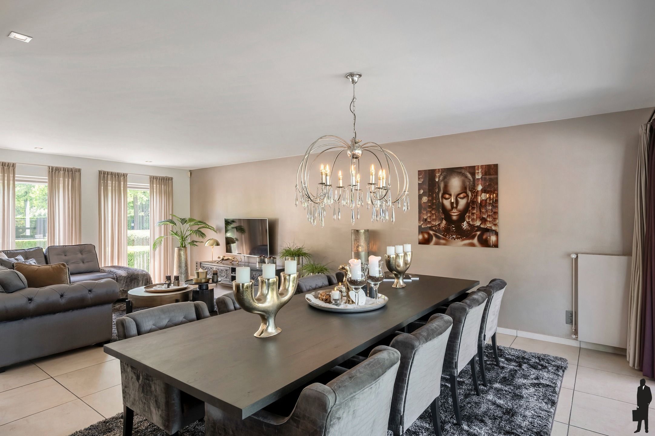 Tijdloze villa op perceel van ca. 1287 m².  foto 12