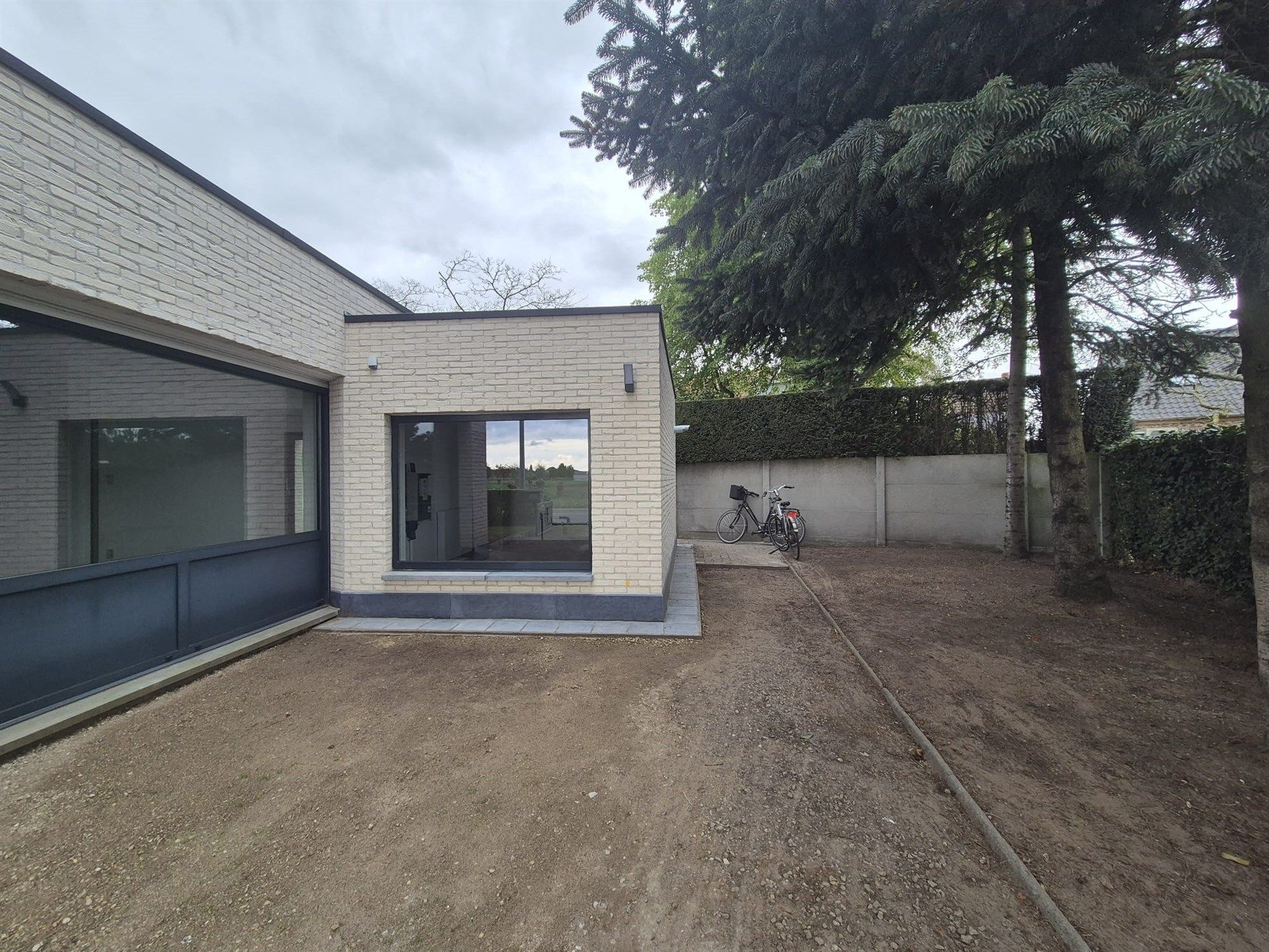 Gerenoveerde energiezuinige bungalow met 2 slaapkamers.  foto 32