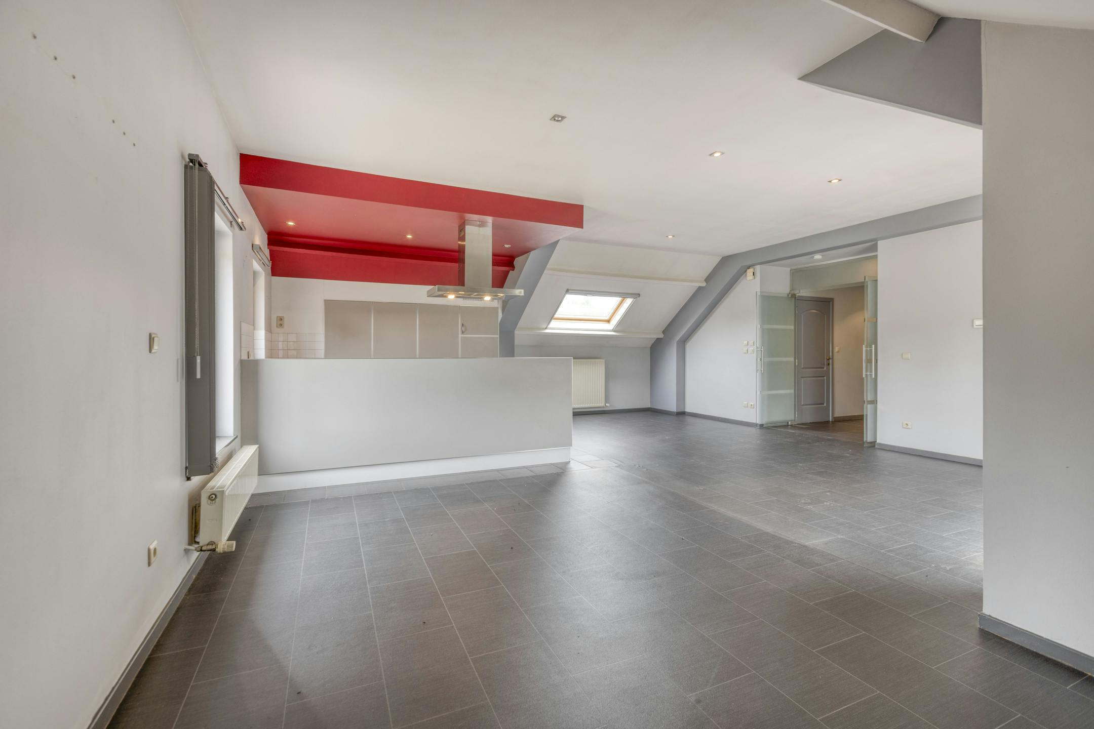 Opbrengsteigendom met 2 appartementen en hangaar te Lummen foto 32