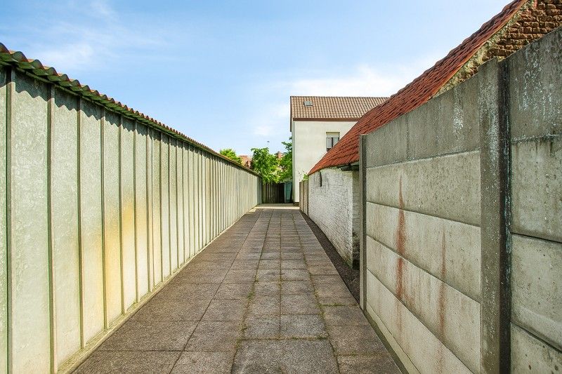 Gezellige woning met binnenkoer TE KOOP in het hart van Sint-Eloois-Vijve! foto 18