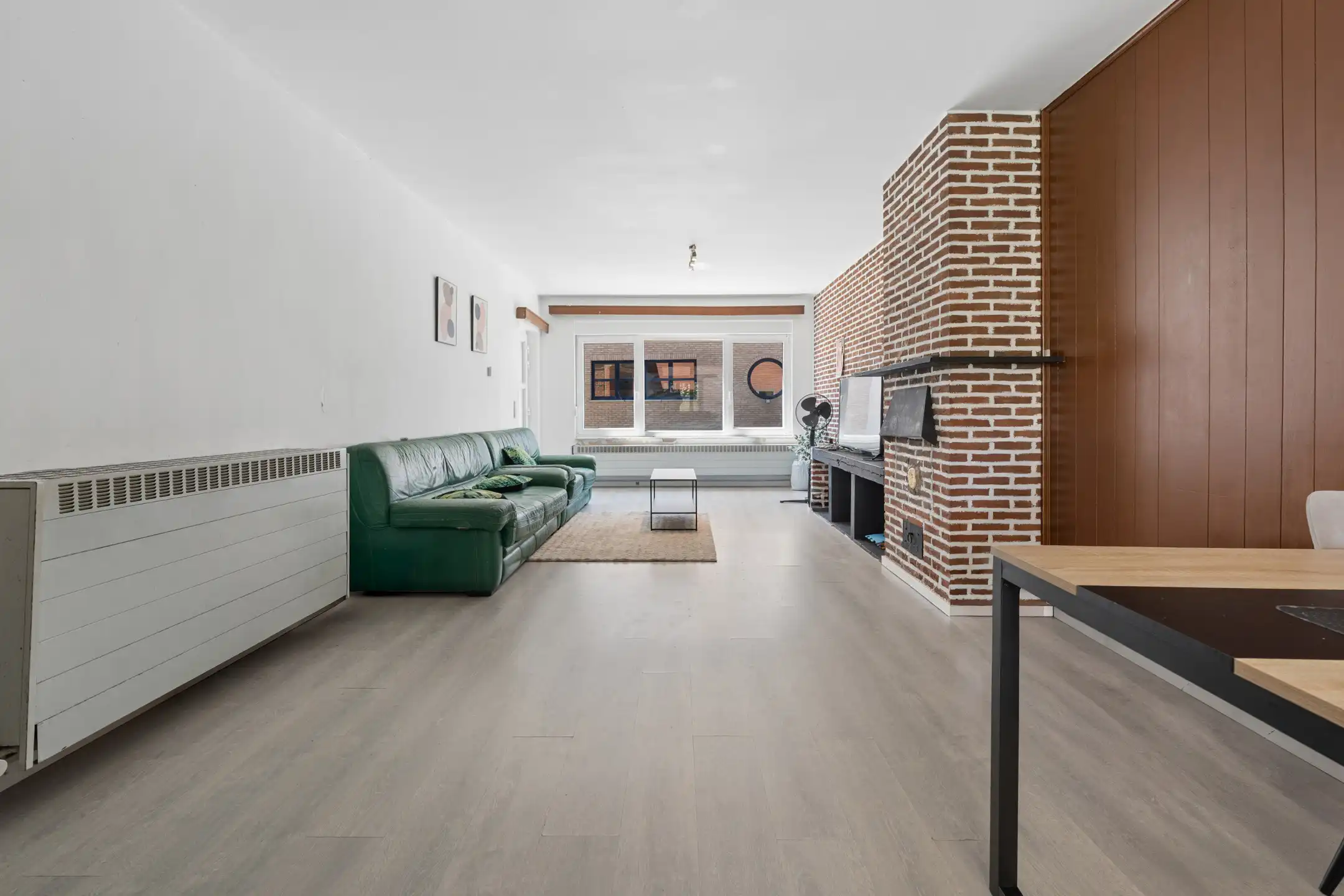 3-gevelwoning nabij Okegem dorp en station foto 2