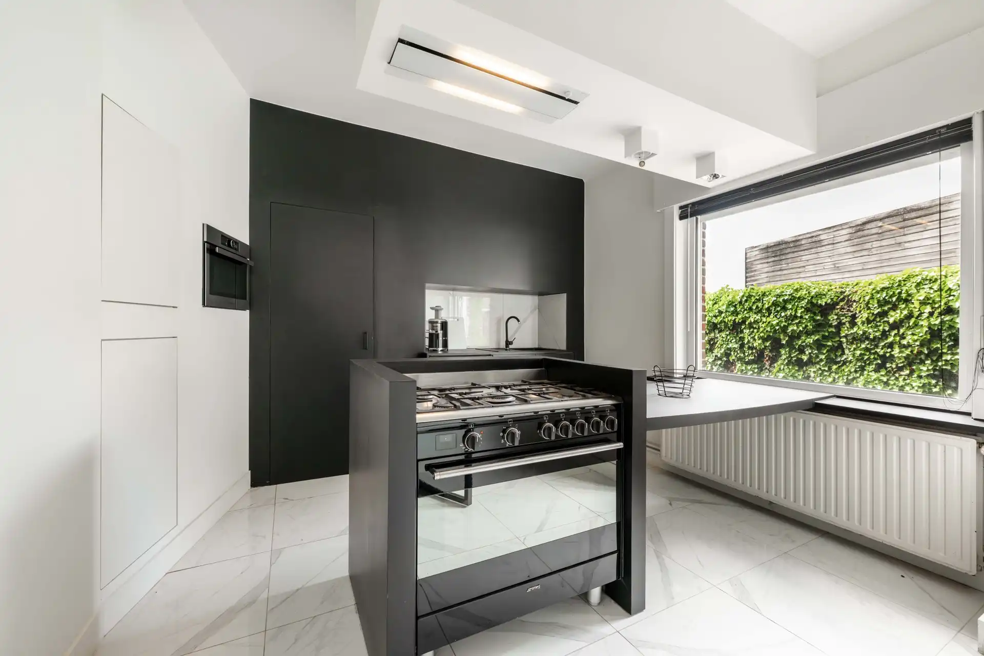 Karaktervolle herenwoning met tuin, garage en tal van mogelijkheden in hartje Vichte ✨ foto 9