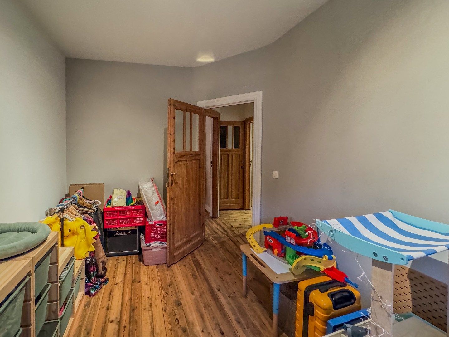 Woning met 3 slaapkamers, garage en gezellig stadstuintje met berging. foto 14