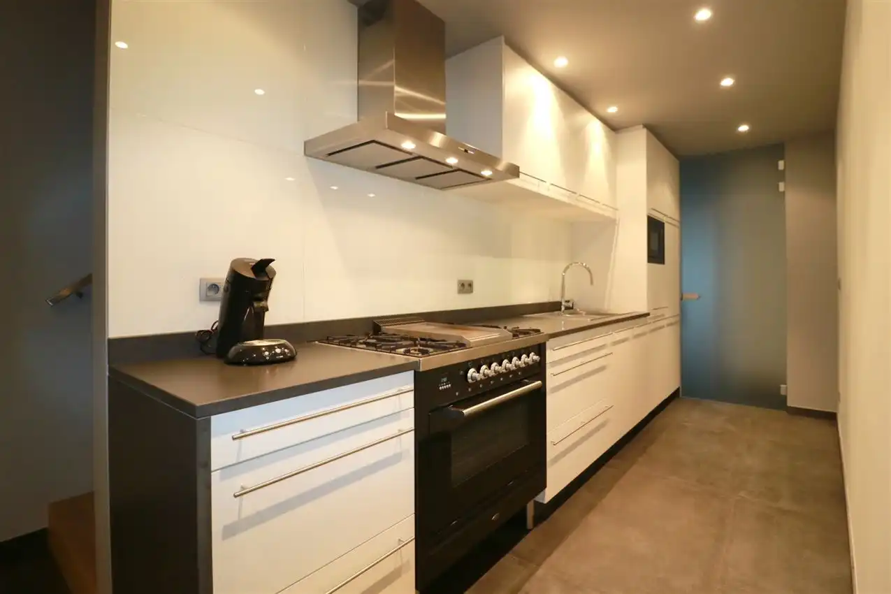 Moderne stadswoning met groot dakterras te midden van centrum foto 6