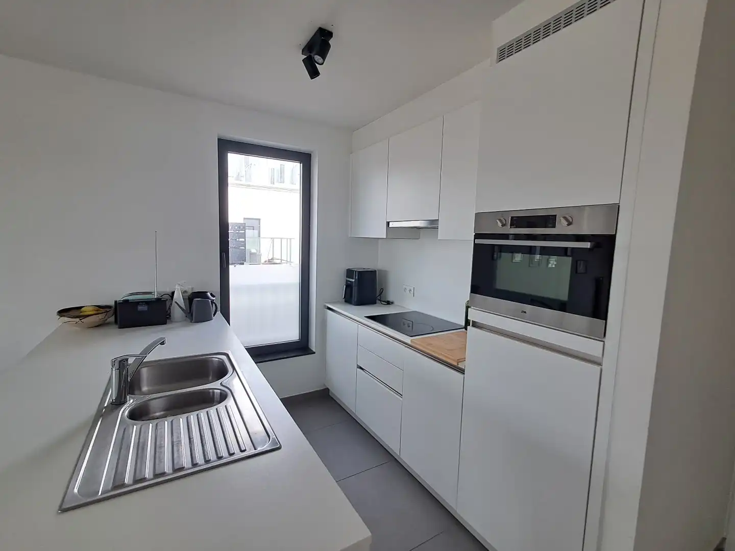 Instapklaar appartement op topligging te Sint-Michiels  foto 5