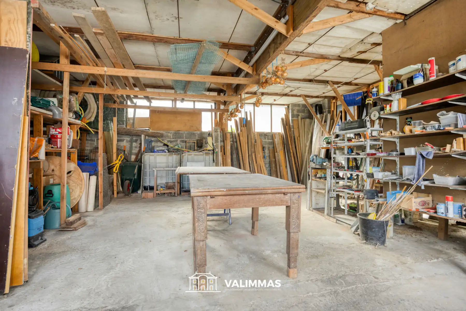Zeer ruime vrijstaande woning met tuin, garage & bijgebouwen foto 20