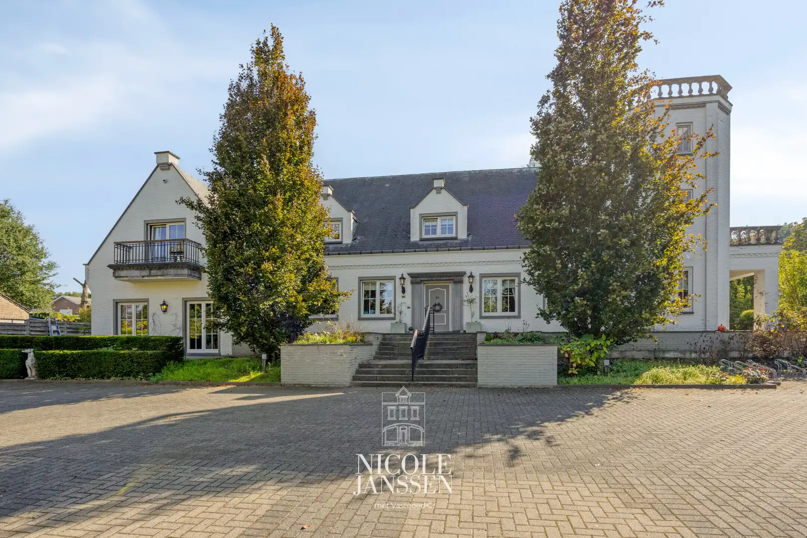 Woning met B&B foto {{pictureIndex}}