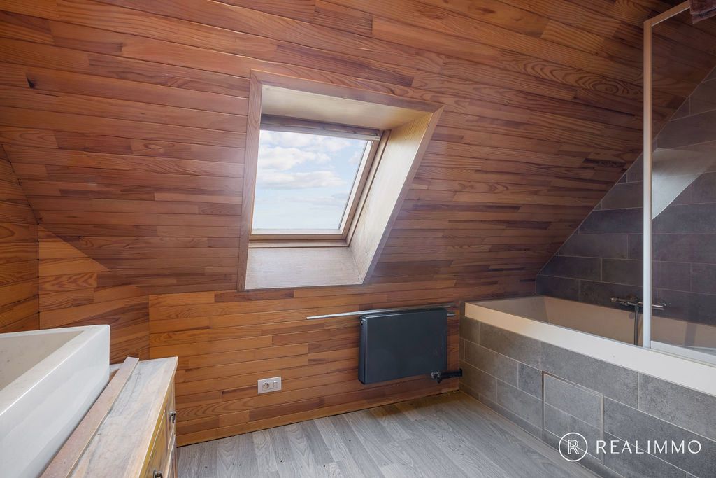 Deels gerenoveerde fermette op toplocatie! foto 17