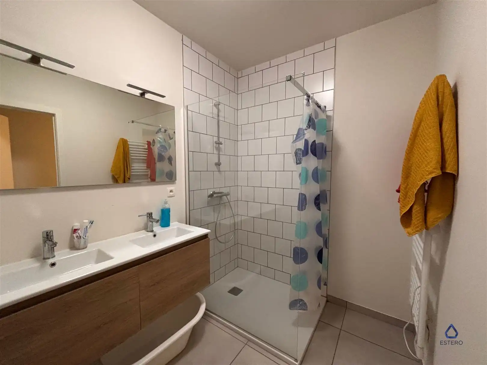 Mooi afgewerkt appartement met 2 slaapkamers foto 7