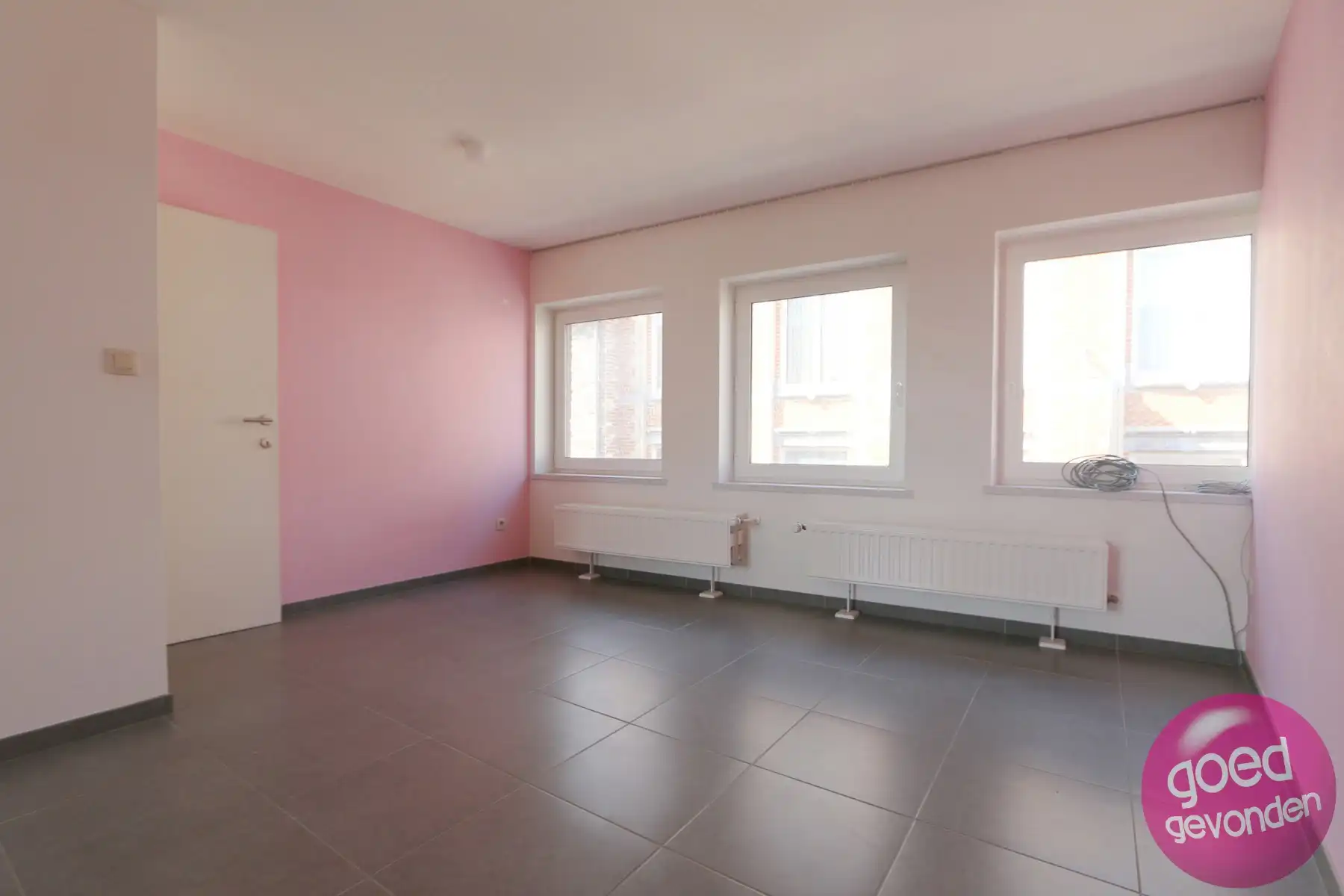 HANDELSHUIS - VEEL PASSAGE - INSTAPKLAAR - 2 à 3 SLK - KOER foto 21