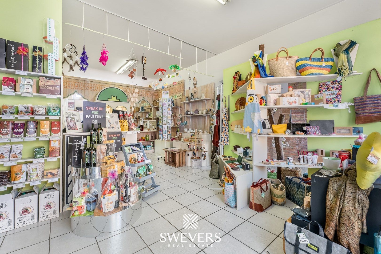 Commercieel pand met garage in centrum Beringen foto 2