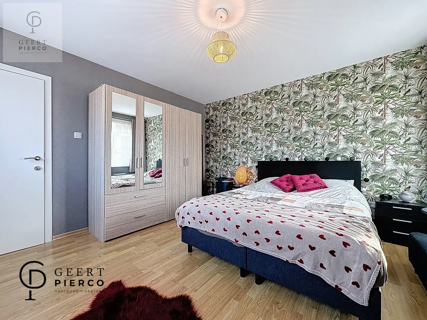 Knappe gerenoveerde gezinswoing foto 42