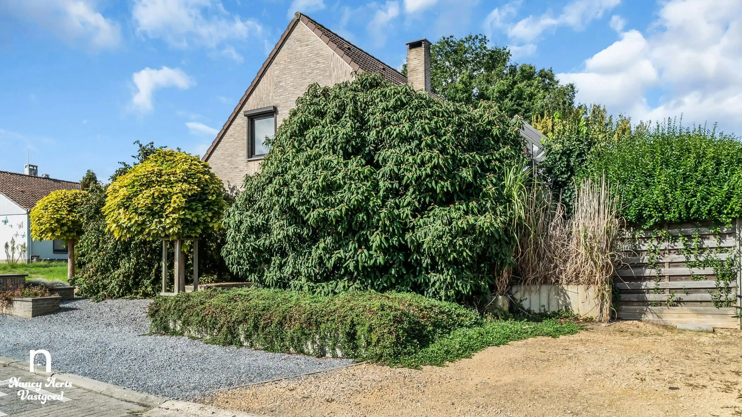 Wonen in alle rust met 4 slpks en gezellige tuin in Paal foto 37