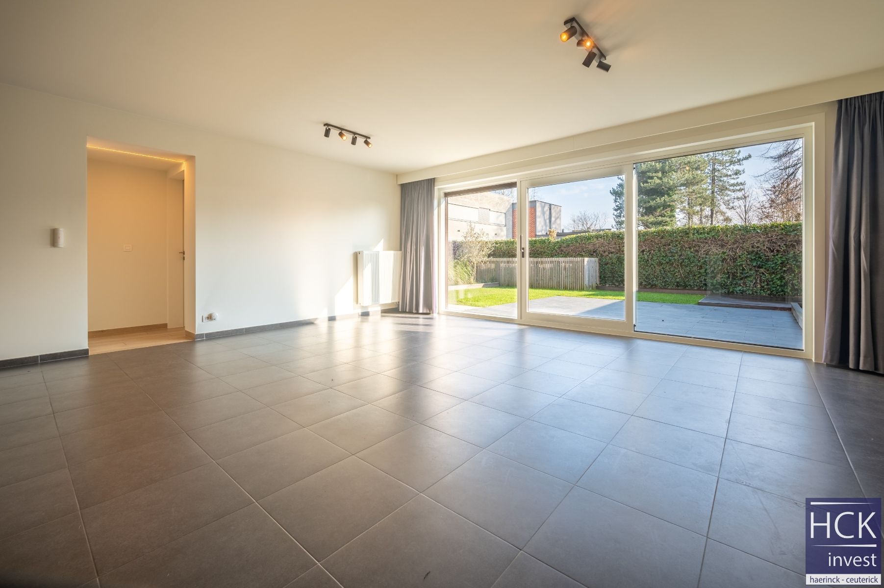 WAREGEM - Ruime & energiezuinige HOB met high-end afwerking!! foto 2