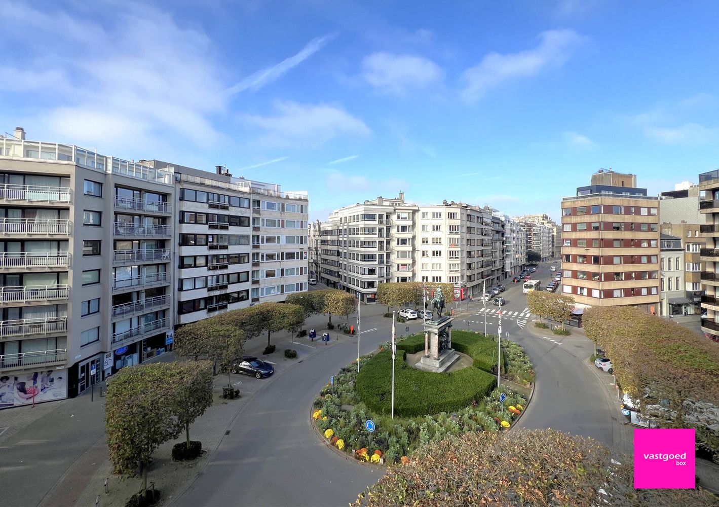 Lichtrijk hoekappartement met 2 slaapkamers en terras, hart van Oostende foto 14