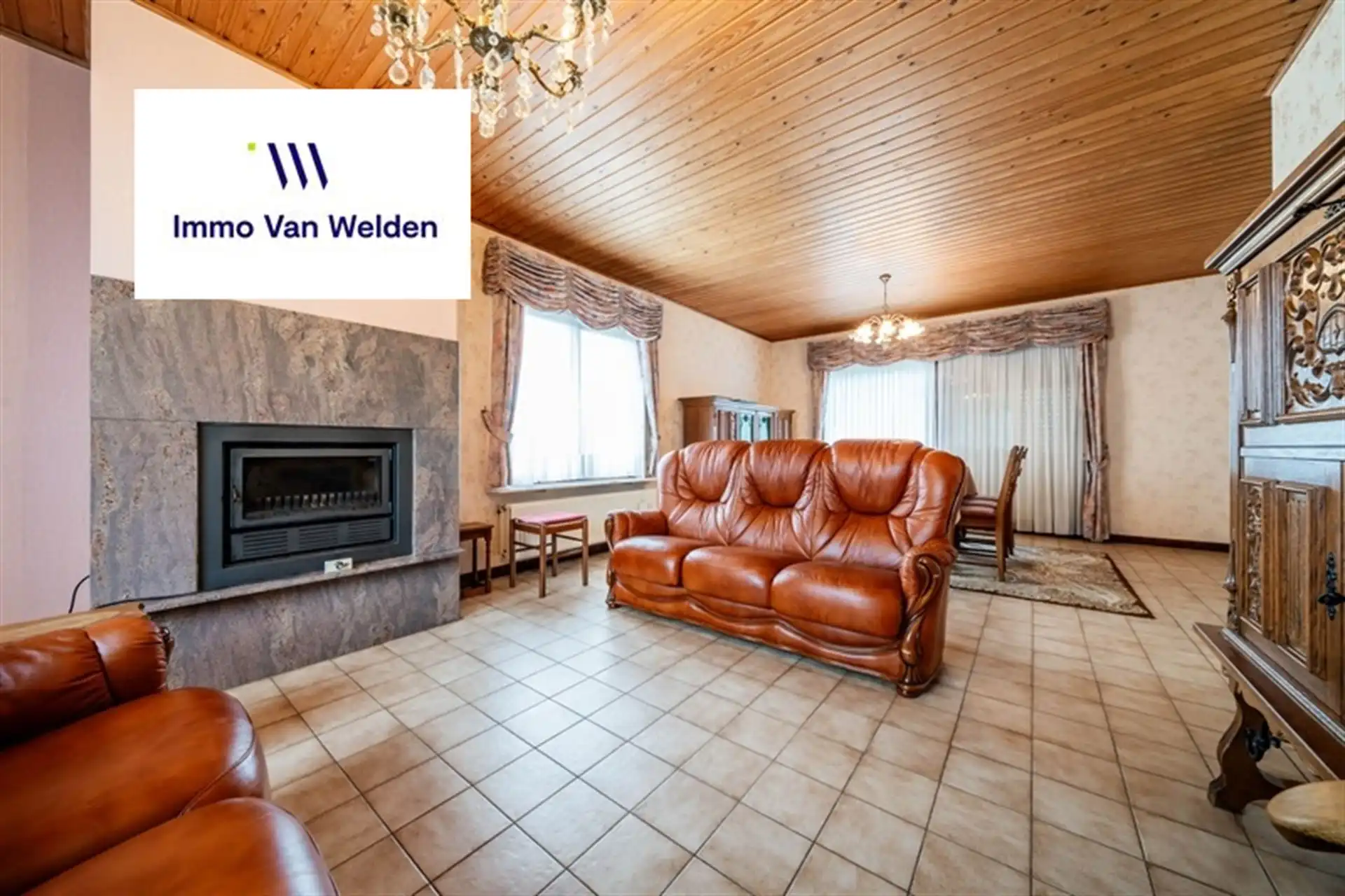 Vrijstaande woning met uitzonderlijk ruim perceel en landelijk uitzicht foto 4