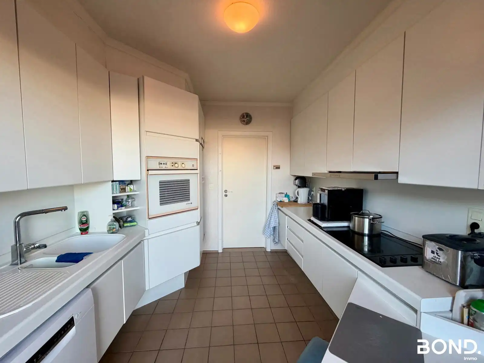 Uniek gelegen appartement met prachtig zicht op de Universiteitsbibliotheek foto 9