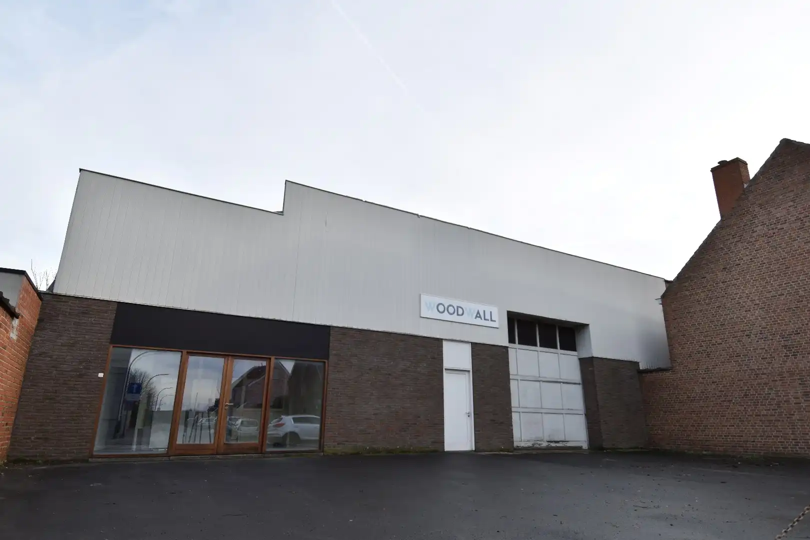 Ruime opslag- en bedrijfsruimte van 891 m² te koop op toplocatie in Bissegem foto 6