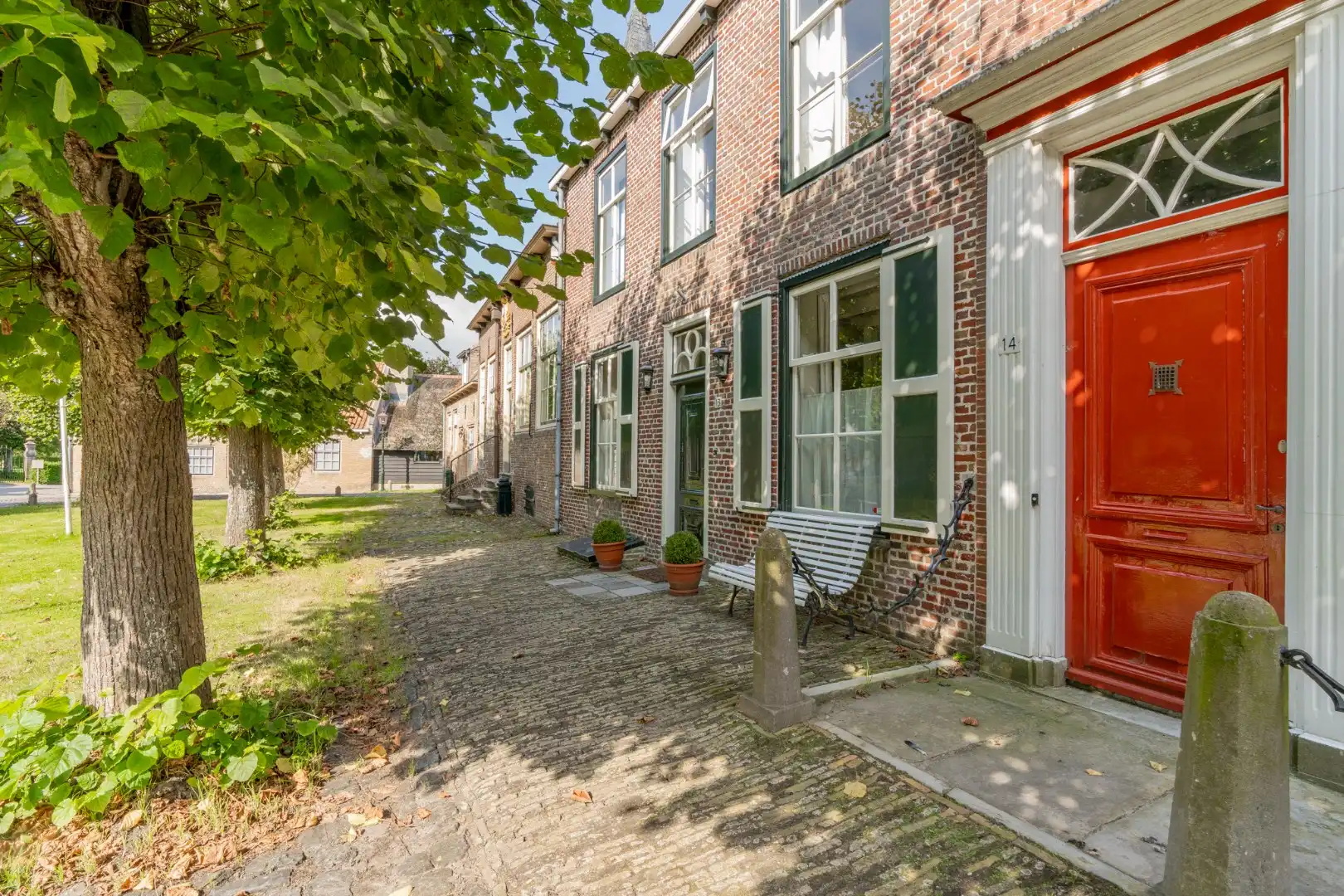 Marktplein 13 - Monumentaal huis foto 2