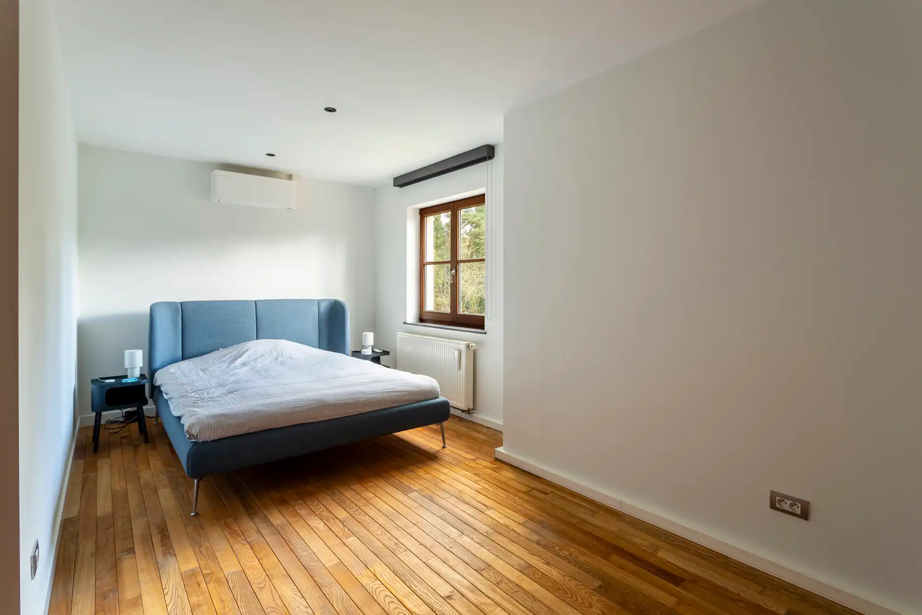 Instapklare villa met zwembad door groen omgeven foto 14