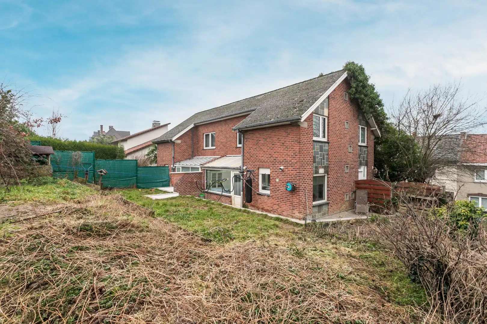 Solide woning met 3 slpks, tuin en garage te Buizingen foto 12