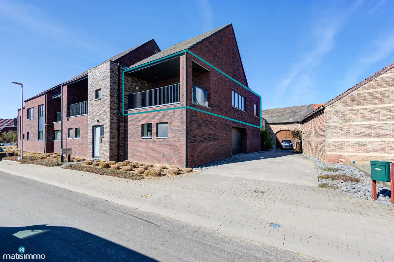 INSTAPKLAAR APPARTEMENT MET 2 SLAAPKAMERS EN AUTOSTAANPLAATS TE RIEMST foto 2