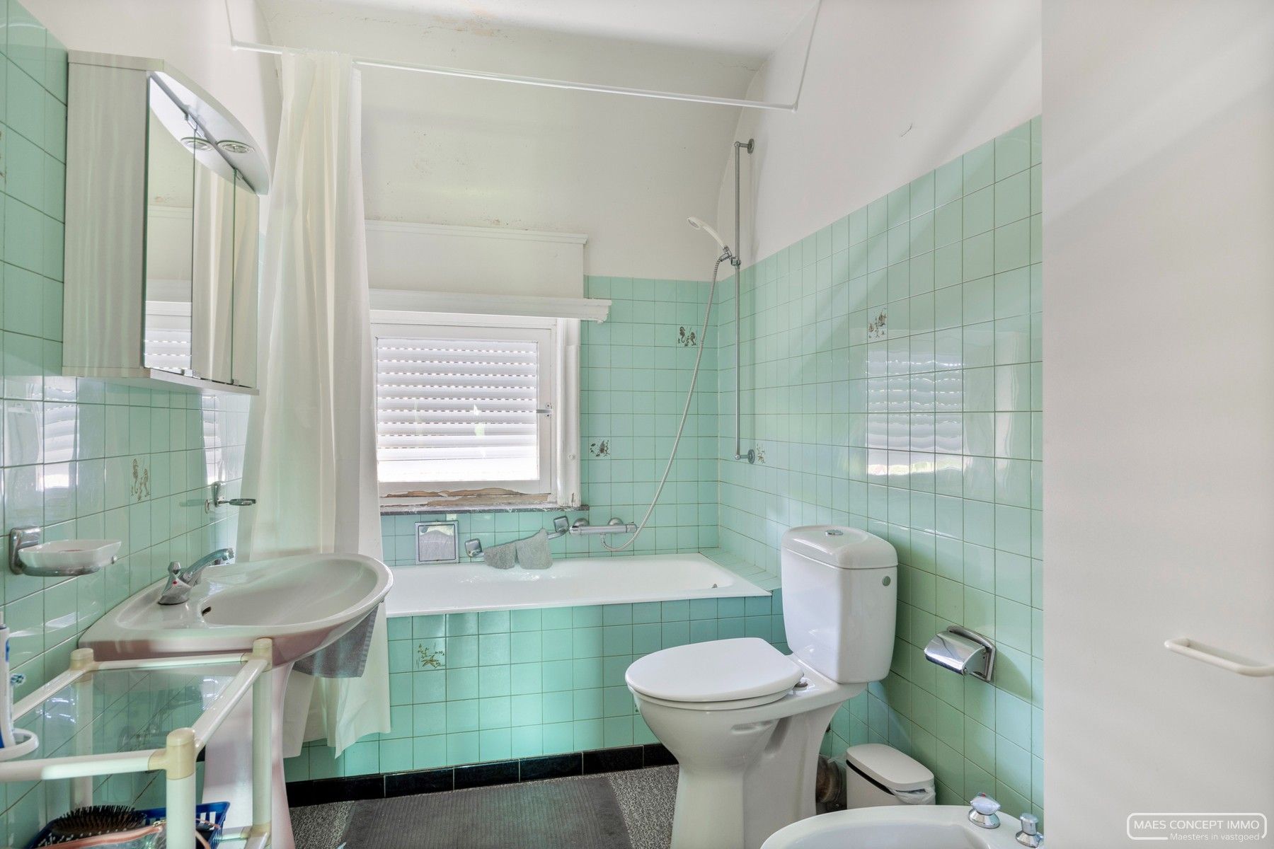 Te renoveren woning te koop te Anzegem op een perceel van 1000 m2 foto 11