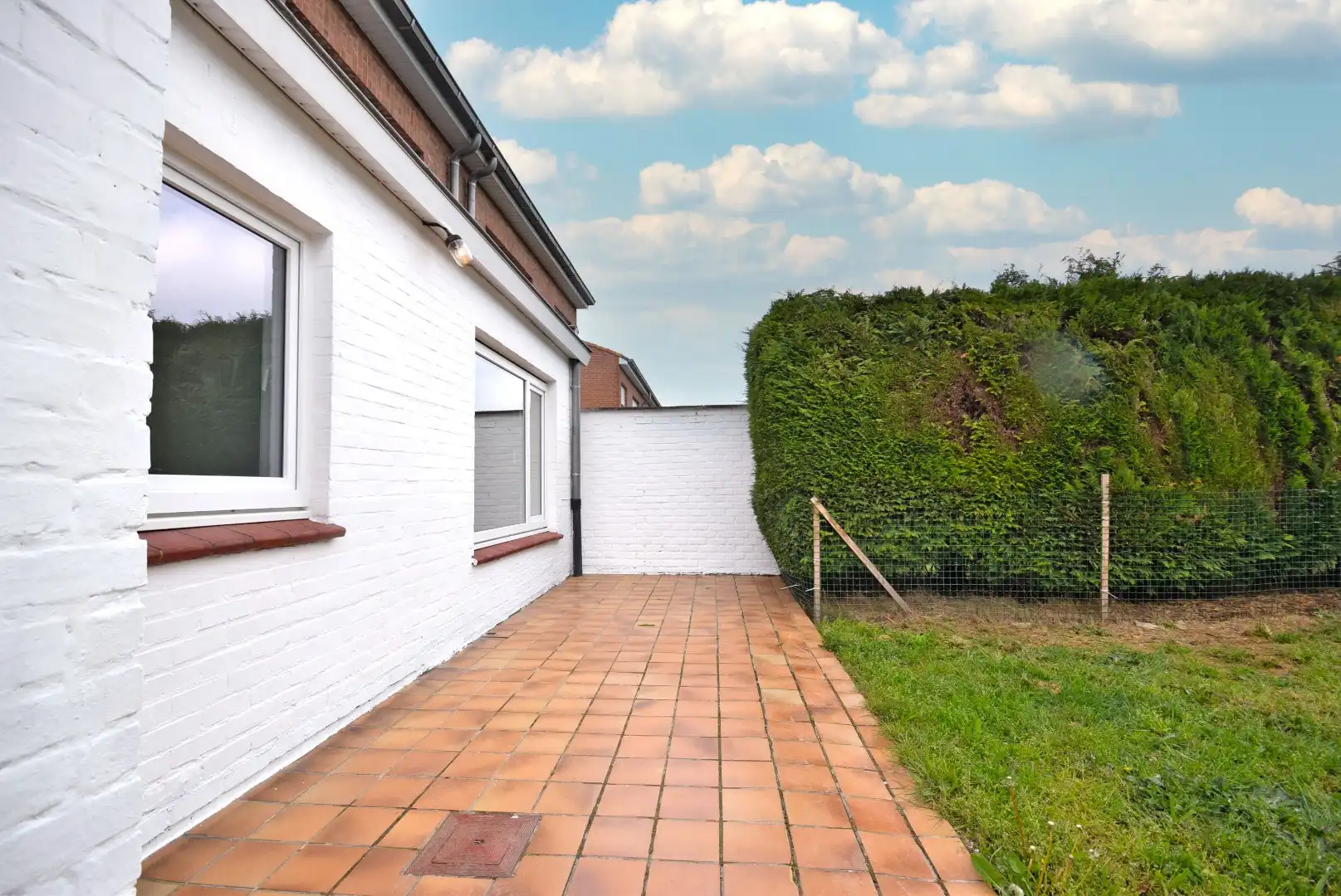 Ruime halfopen woning met grote tuin op toplocatie in Roeselare foto 15