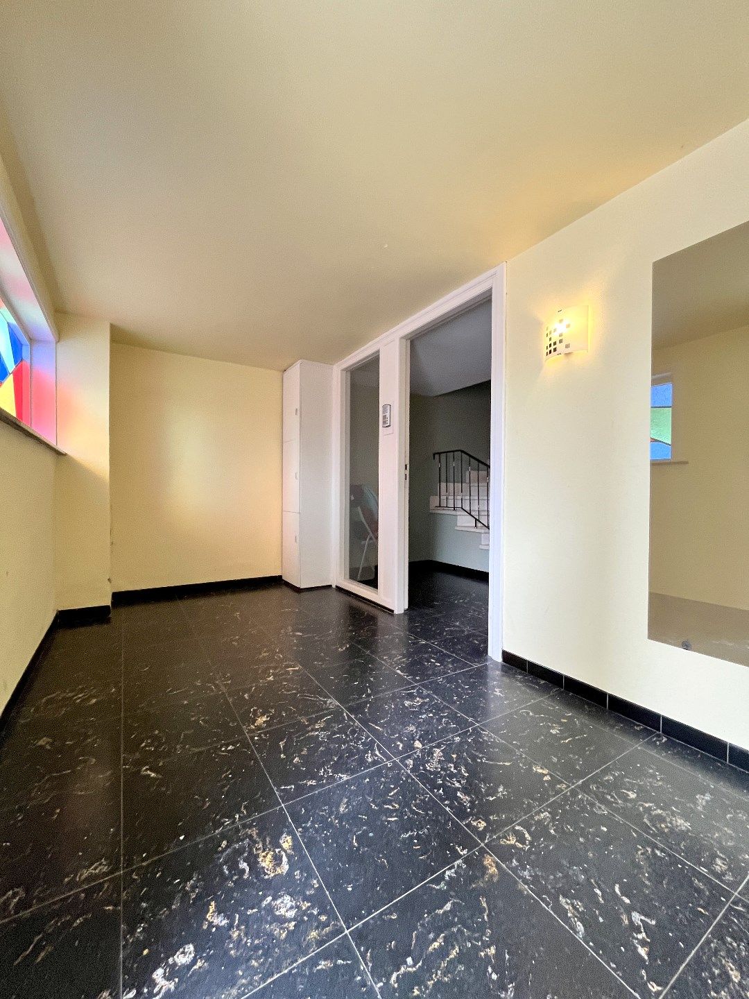 Lichtrijk 3-slpkr appartement met garage foto 26