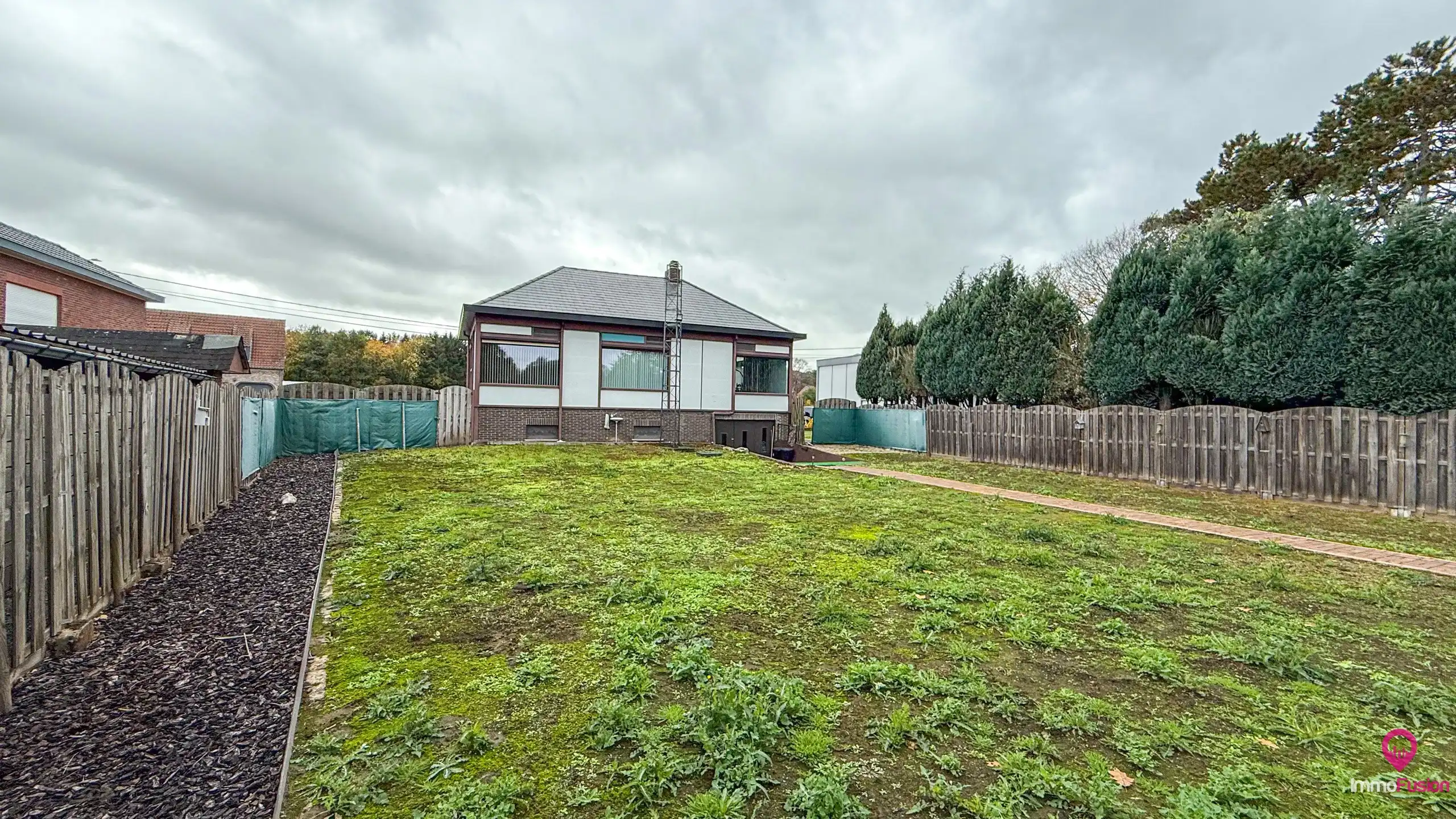 Gelijkvloerse woning met potentieel in Linkhout! foto 39