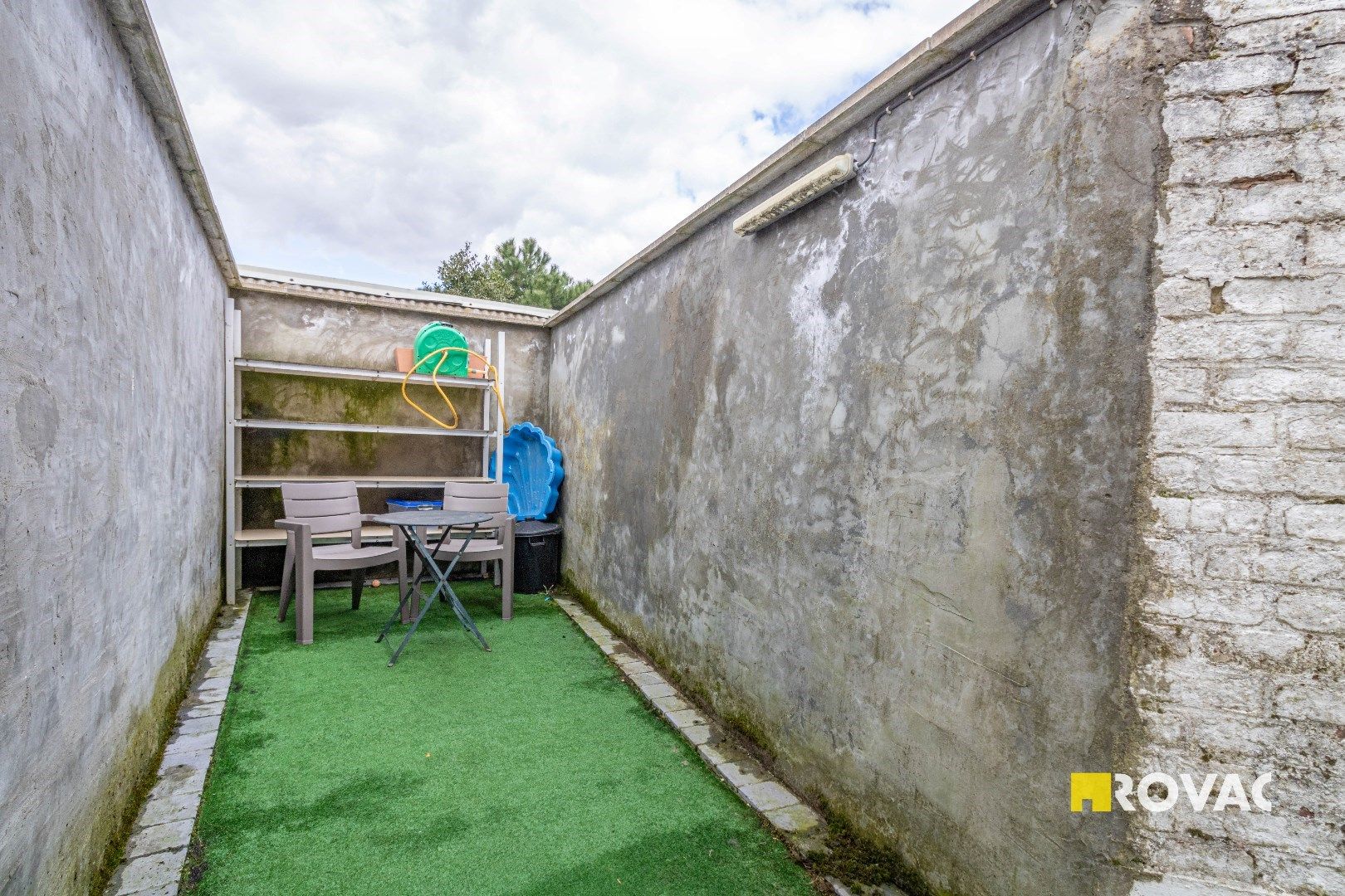 Rijwoning met 2 slaapkamers (mogelijks 3) en koer foto 12