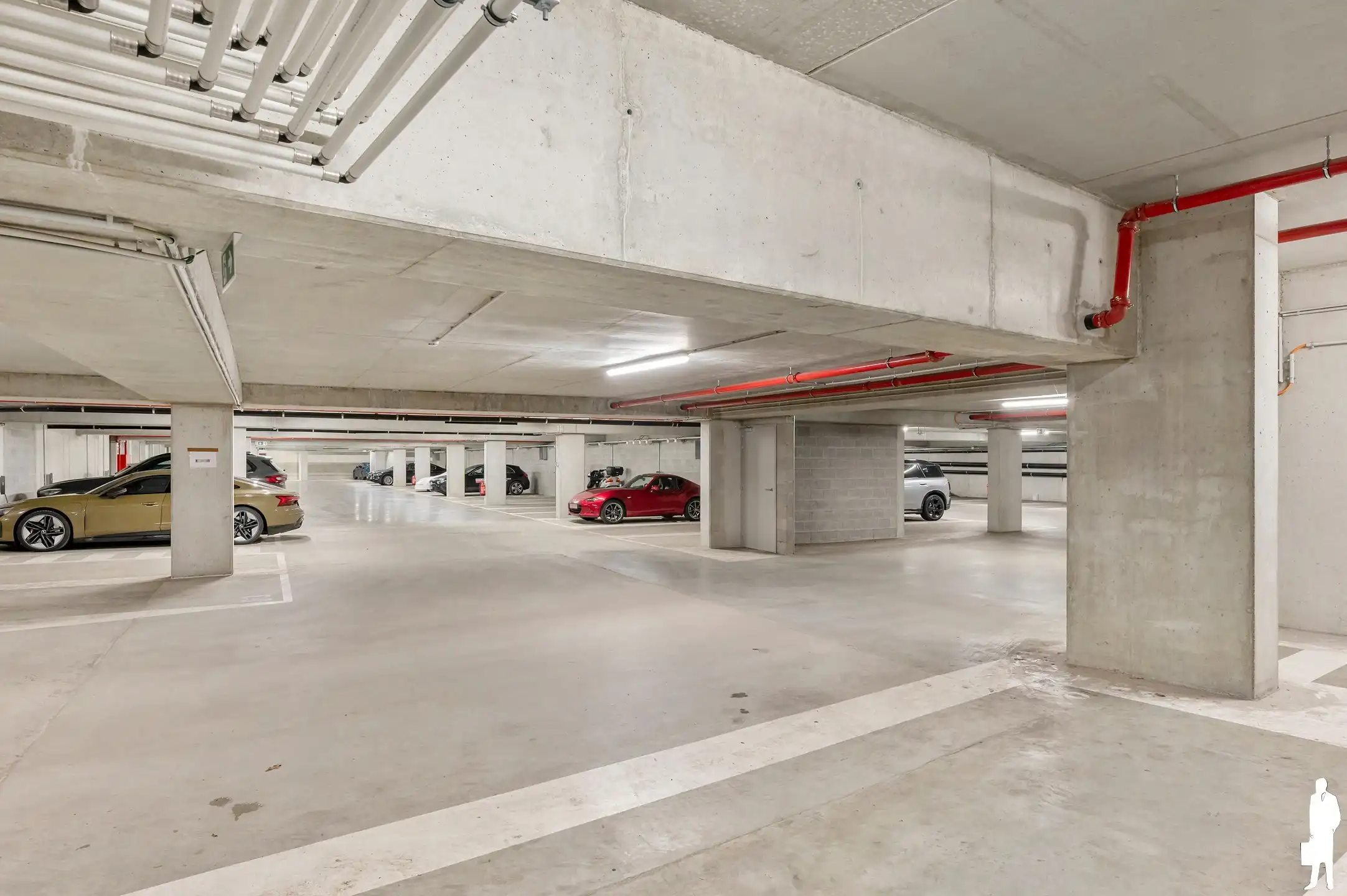 Prachtig nieuwbouwappartement onder registratierechten foto 32