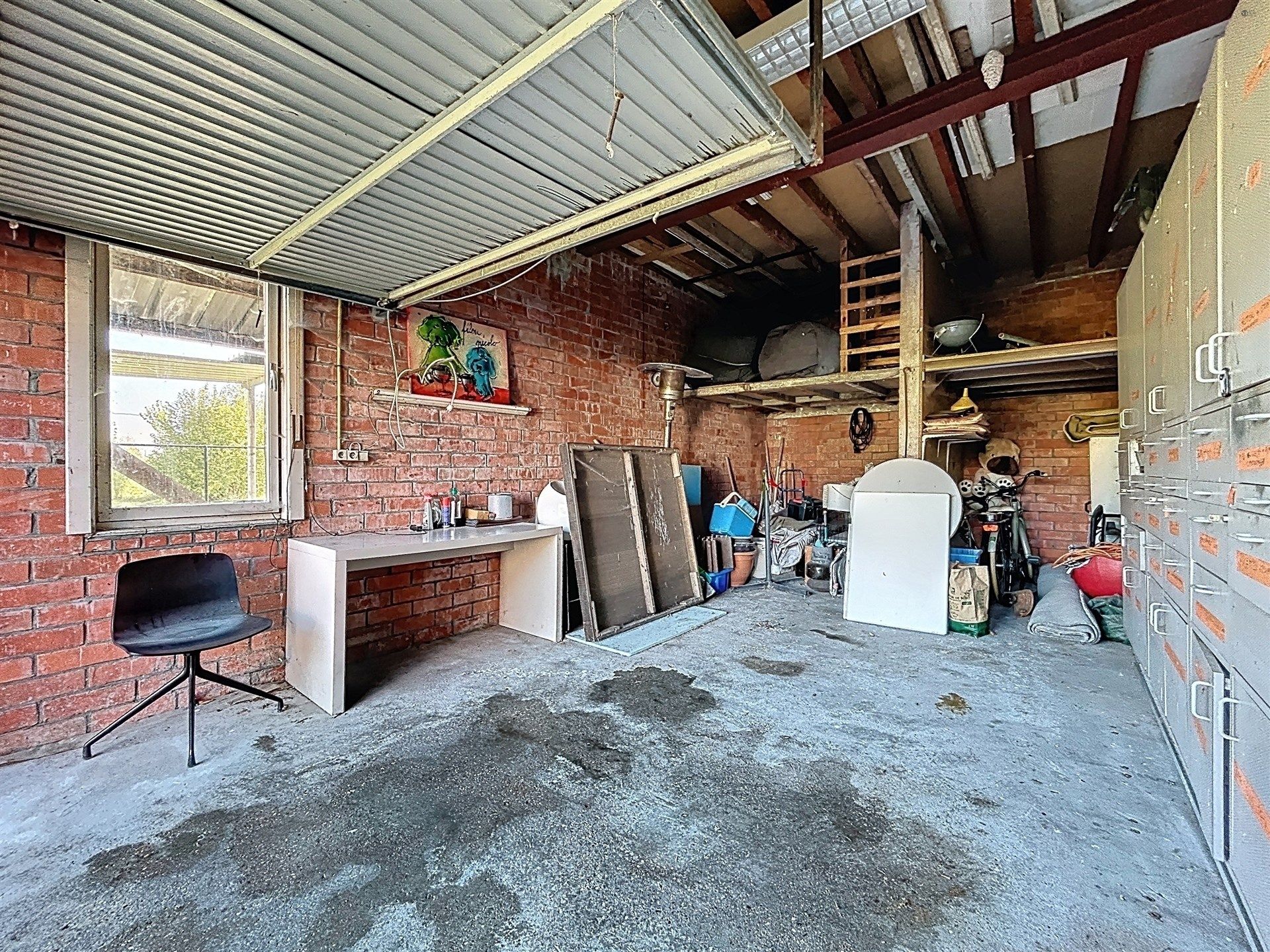 Charmante te renoveren woning op prachtig perceel van 1100m². foto 20