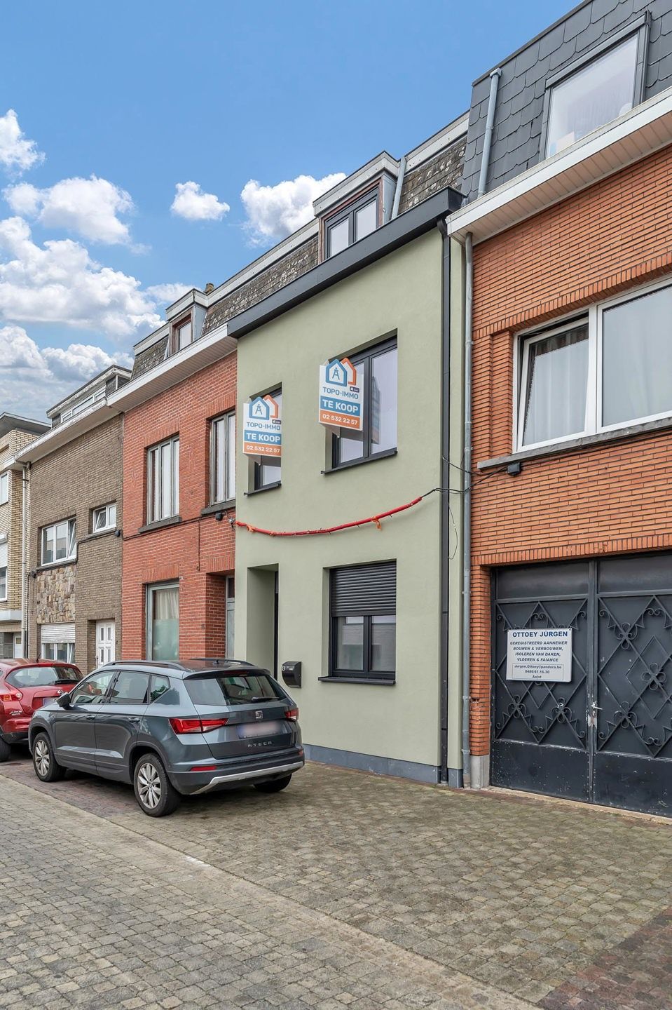 Woning (verder af te werken) met Stadstuin, 4 slpk en garage foto 2