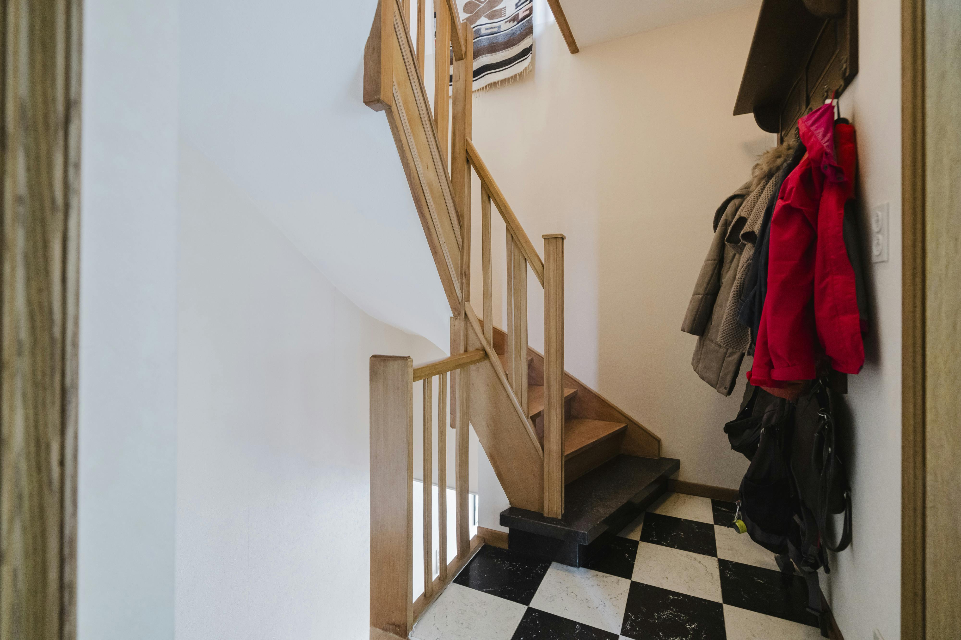 Bel-etage met 3 slaapkamers op een centrale ligging te koop in Kortrijk foto 10